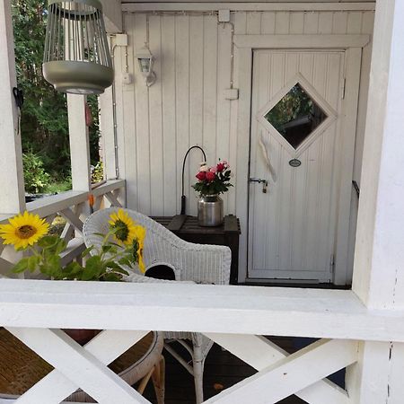 Ilmastoitu Kesaemoekki Askolassa Laehellae Porvoota Exterior foto